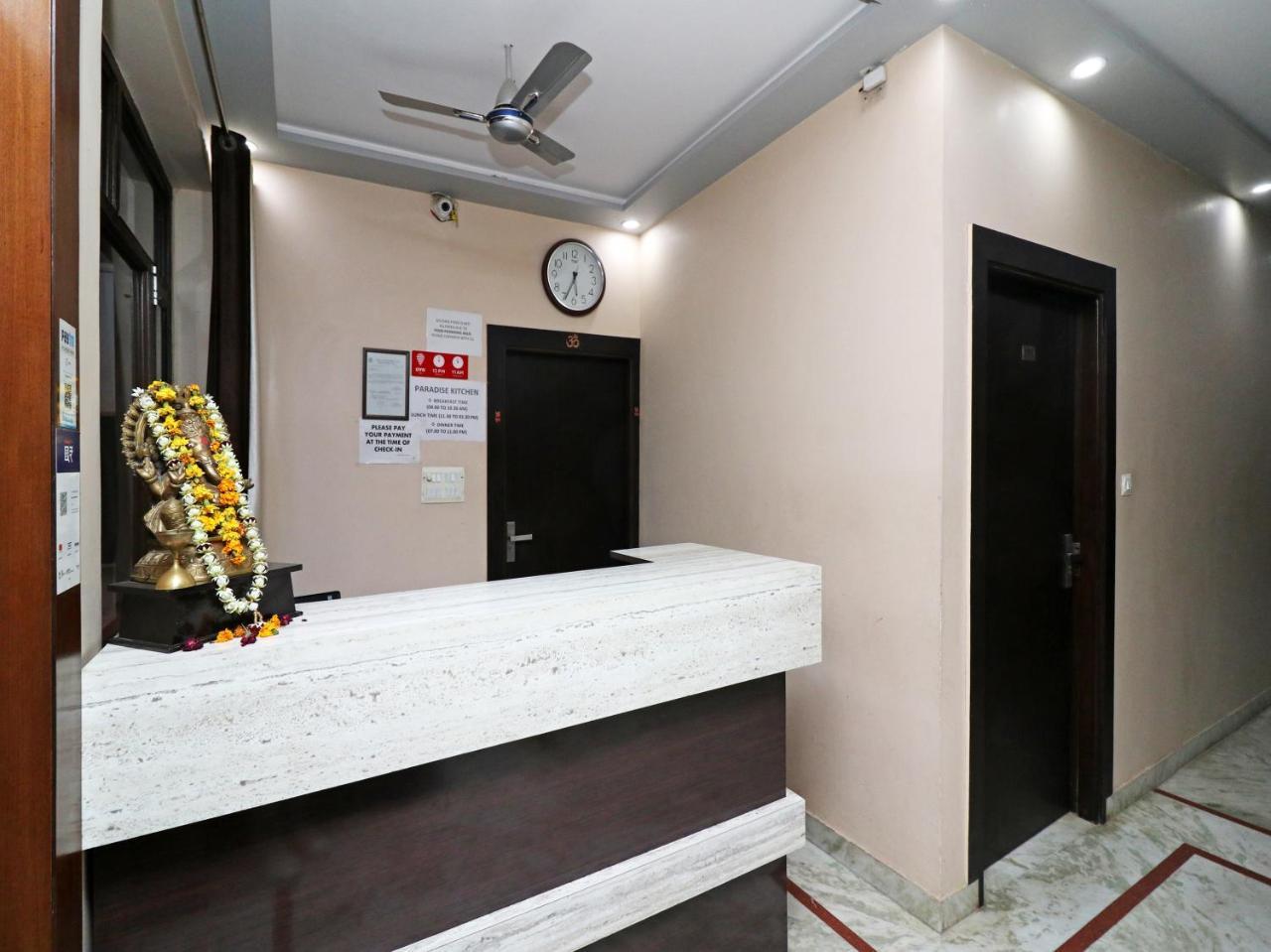 Hotel Aaradhya Residency à Agra  Extérieur photo