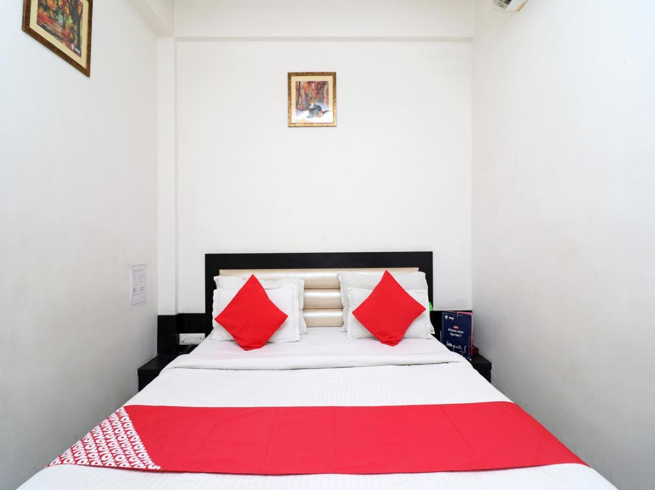 Hotel Aaradhya Residency à Agra  Extérieur photo
