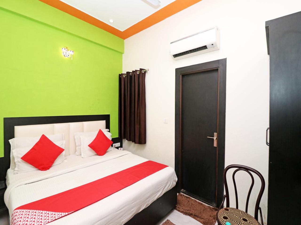 Hotel Aaradhya Residency à Agra  Extérieur photo