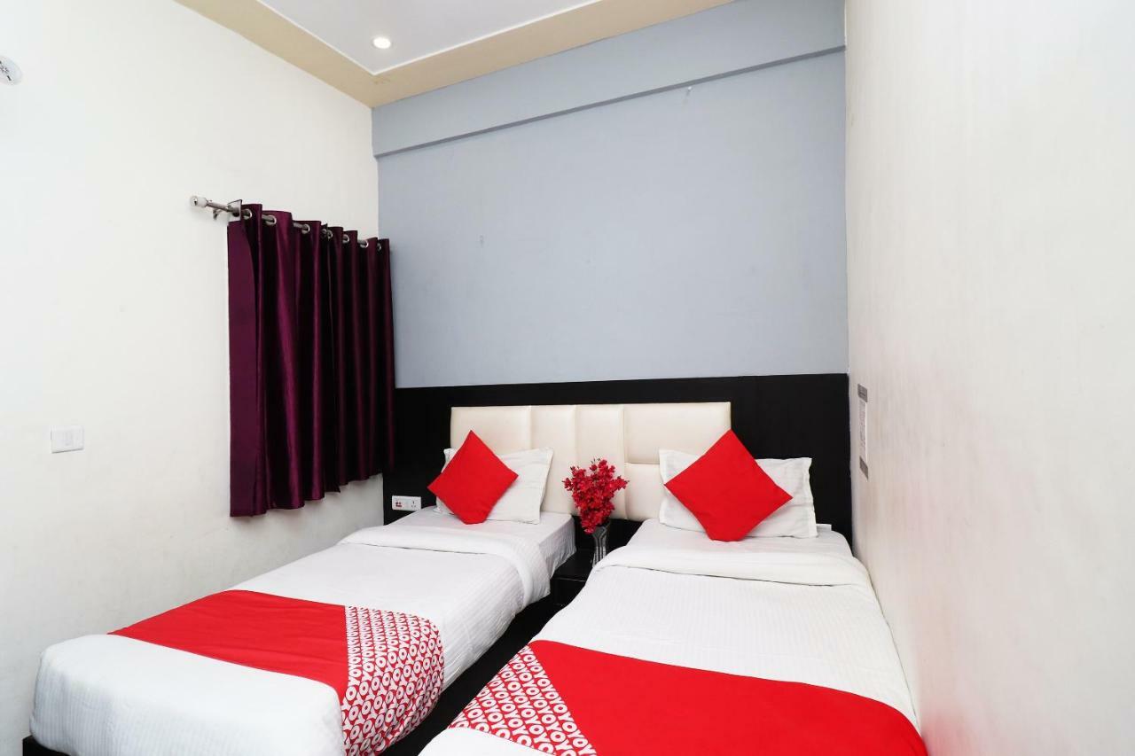 Hotel Aaradhya Residency à Agra  Extérieur photo